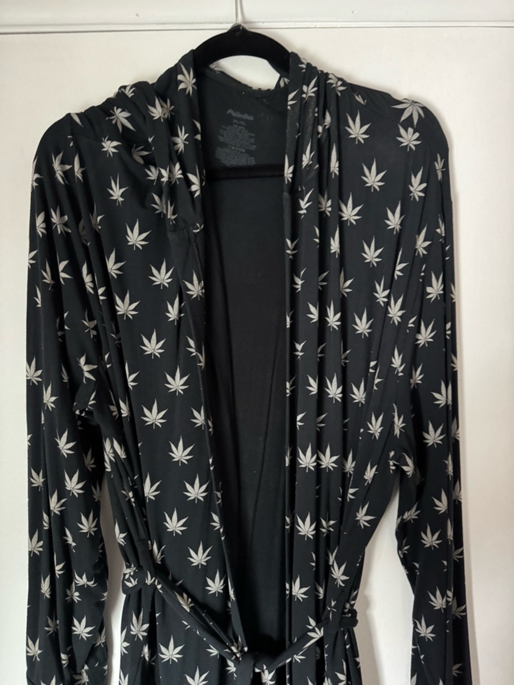 MeUndies Unisex Retired 420 Leaf Print Hooded Modal Robe 3XL/4XL - Picture 2 of 7